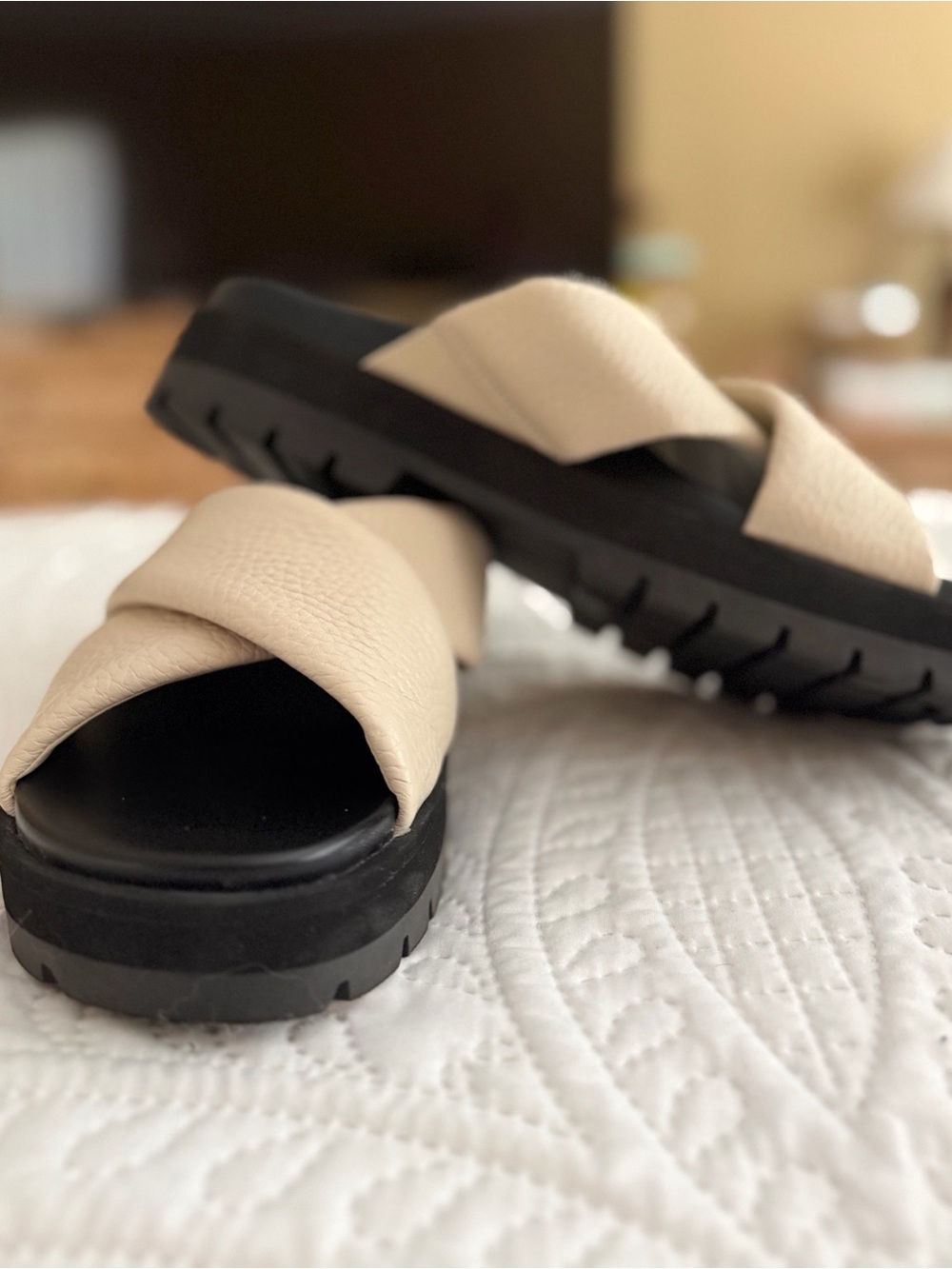Vionic Cream Cross‑Strap Slide Sandals - Picture 2 of 4